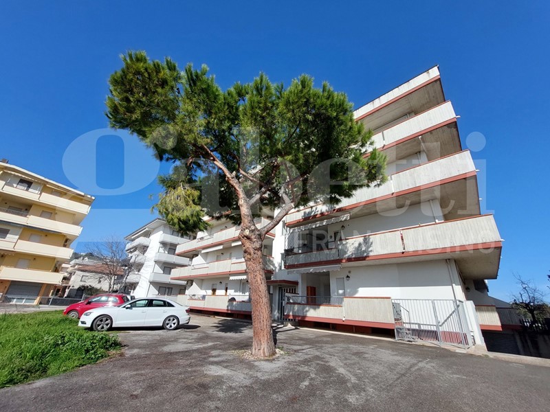 Quadrilocale in Vendita a Alba Adriatica, 250'000€, 100 m², arredato