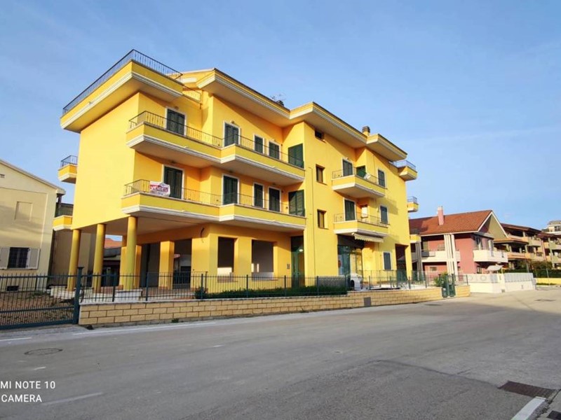 Appartamento in Vendita a Tortoreto, 189'000€, 100 m²