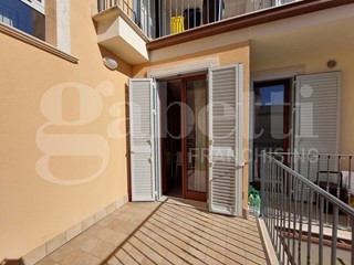 Quadrilocale in Vendita a Nereto, 150'000€, 110 m², arredato