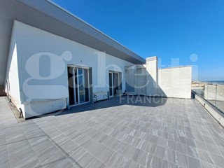 Attico in Vendita a Tortoreto, 450'000€, 100 m²