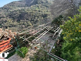 Casa Indipendente in Vendita a Montagnareale, 40'000€, 150 m²