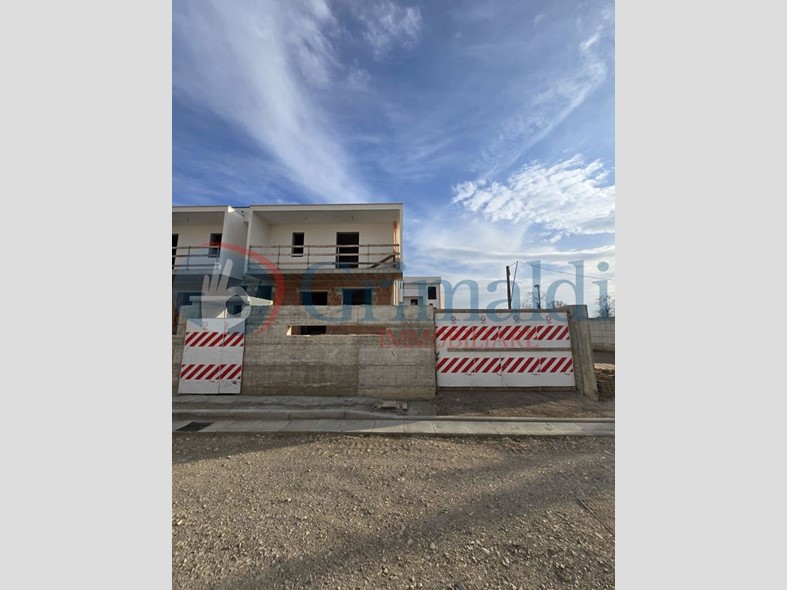 Villa in Vendita a Parete, 399'000€, 210 m²