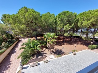 Villa bifamiliare in Vendita a Colonnella, 560'000€, 300 m²