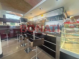 Attività commerciale in Vendita a La Spezia, zona Centro, 155'000€, 250 m², arredato