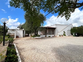 Casa Indipendente in Vendita a Ostuni, 120'000€, 100 m², arredato