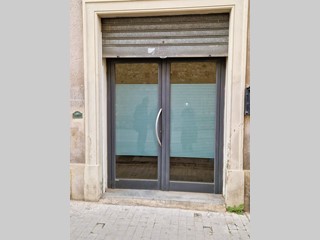 Immobile commerciale in Vendita a Pontedera, 49'000€, 48 m²