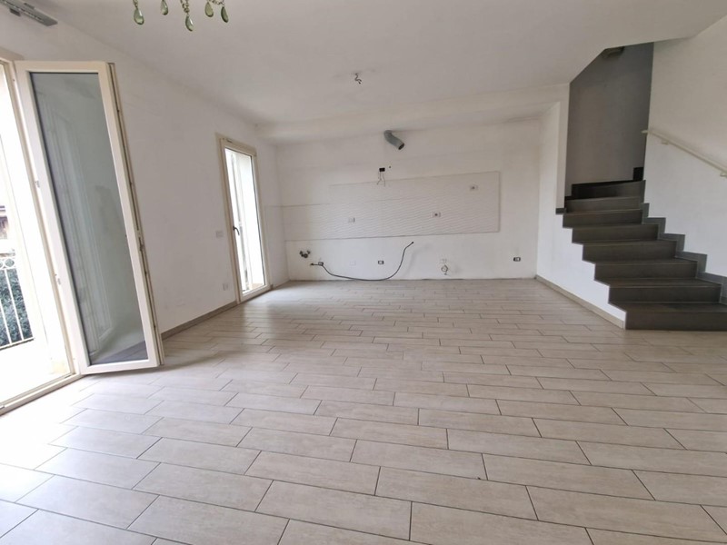 Trilocale in Vendita a Carrara, zona Marina di Carrara, 250'000€, 75 m²