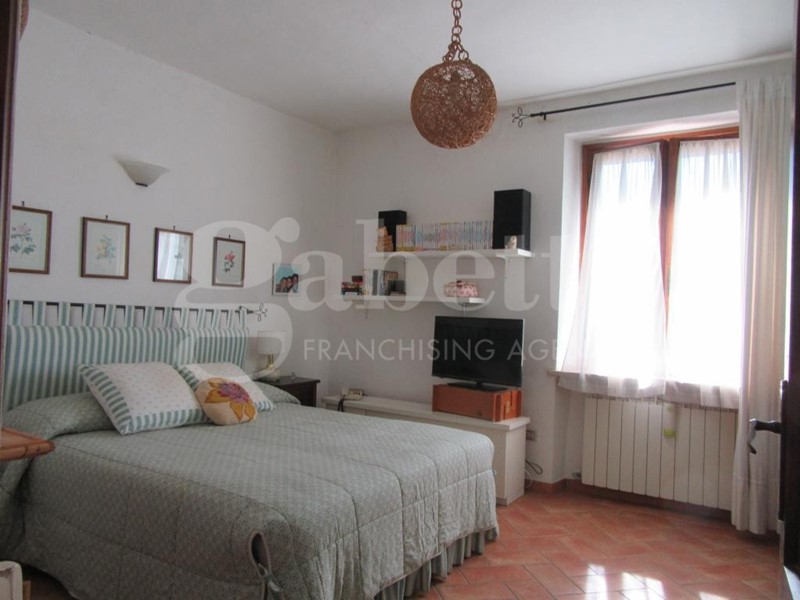 Casale in Vendita a Roccastrada, 450'000€, 140 m², arredato