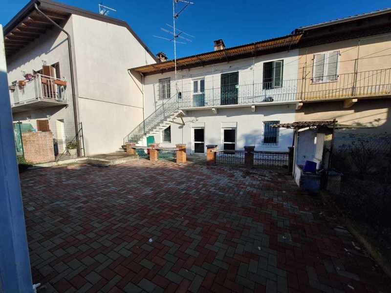 Casa Indipendente in Vendita a Olcenengo, 63'000€, 110 m², con Box