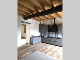 Casa Indipendente in Vendita a Merone, 890'000€, 627 m²