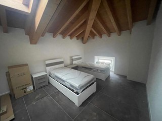 Stanza in Affitto a Varano de' Melegari, 500€, 