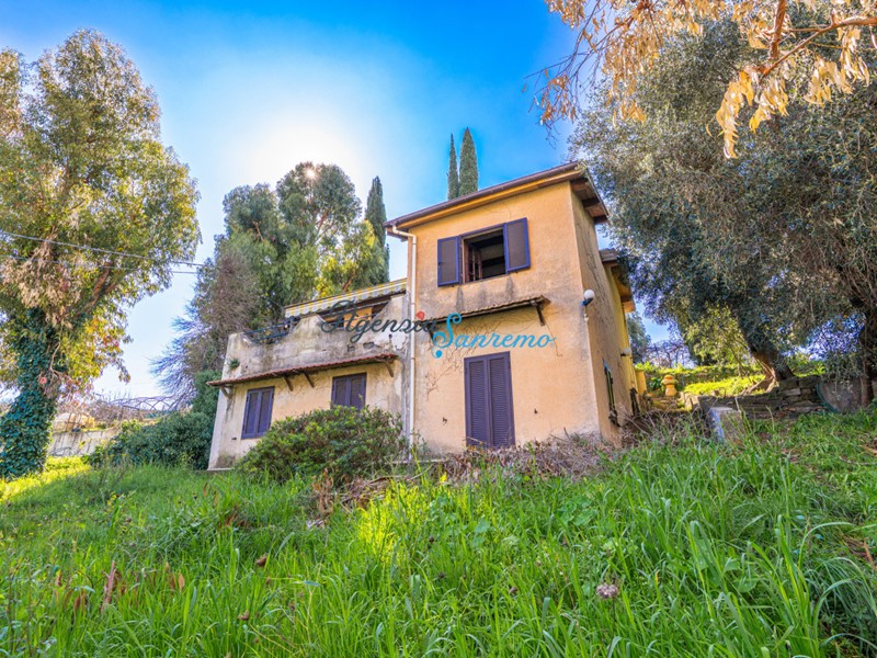 Casa Indipendente in Vendita a Sanremo, 458'000€, 160 m²