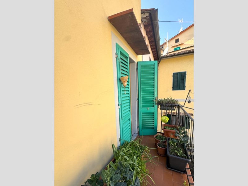 Casa Indipendente in Vendita a Prato, 249'000€, 150 m²