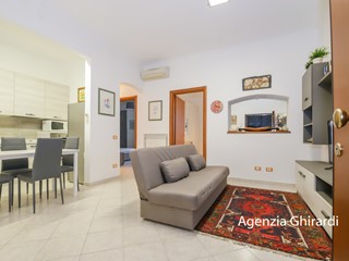 Appartamento in Affitto a Genova, zona Sestri Ponente, 900€, 80 m², arredato