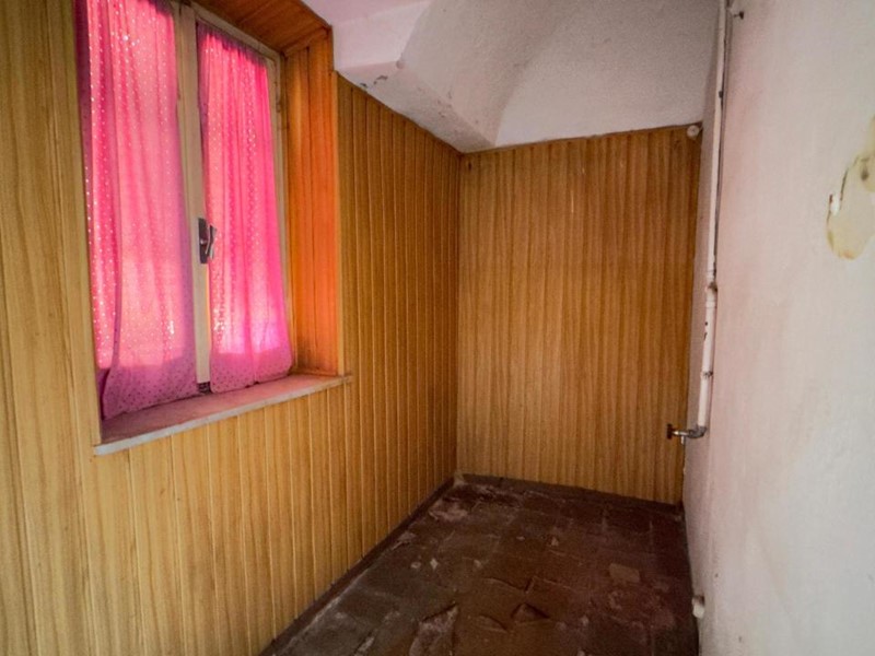 Casa Indipendente in Vendita a Stroppiana, 9'000€, 80 m²