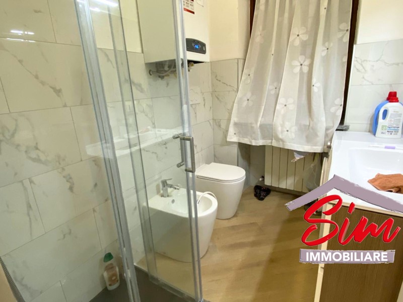 Stanza in Affitto a Novara, zona Centro storico, 380€, 100 m², arredato