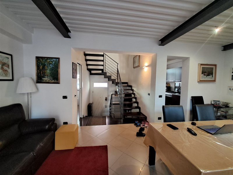 Casa Indipendente in Vendita a Parma, zona Via della Salute, 580'000€, 180 m²