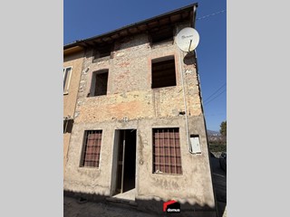 Casale in Vendita a Marano Vicentino, 27'000€, 160 m²