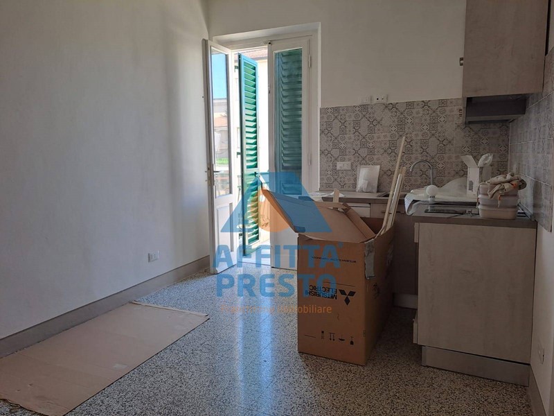 Trilocale in Affitto a Empoli, zona Centro, 780€, 70 m², arredato