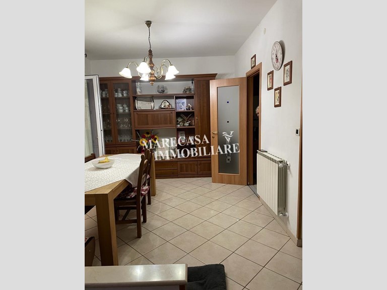 Quadrilocale in Vendita a Carrara, 190'000€, 110 m²