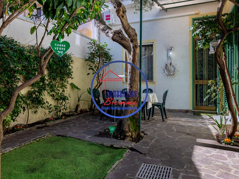 Casa Semi Indipendente in Affitto a Viareggio, 70 m², arredato