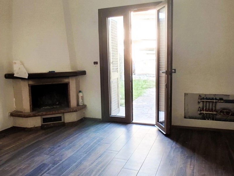 Casa Indipendente in Vendita a San Giuliano Terme, zona Pontasserchio, 238'000€, 135 m²