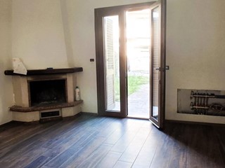 Casa Indipendente in Vendita a San Giuliano Terme, zona Pontasserchio, 238'000€, 135 m²