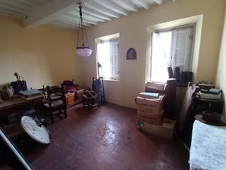 Casa Indipendente in Vendita a Lucca, zona Sant'Alessio, 90'000&euro;, 190 m²