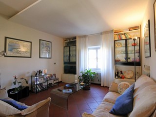 Appartamento in Vendita a Lucca, zona Ponte a Moriano, 169'000€, 120 m², arredato, con Box