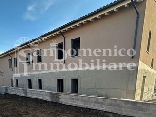 Villetta a schiera in Vendita a Cascina, zona San Giorgio, 318'000€, 105 m²