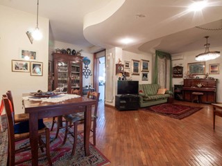 Appartamento in Vendita a Pisa, 280'000€, 110 m²