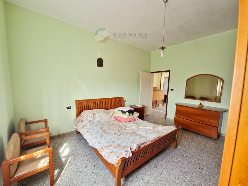 Casa Indipendente in Vendita a Misano Adriatico, 330'000€, 351 m², con Box