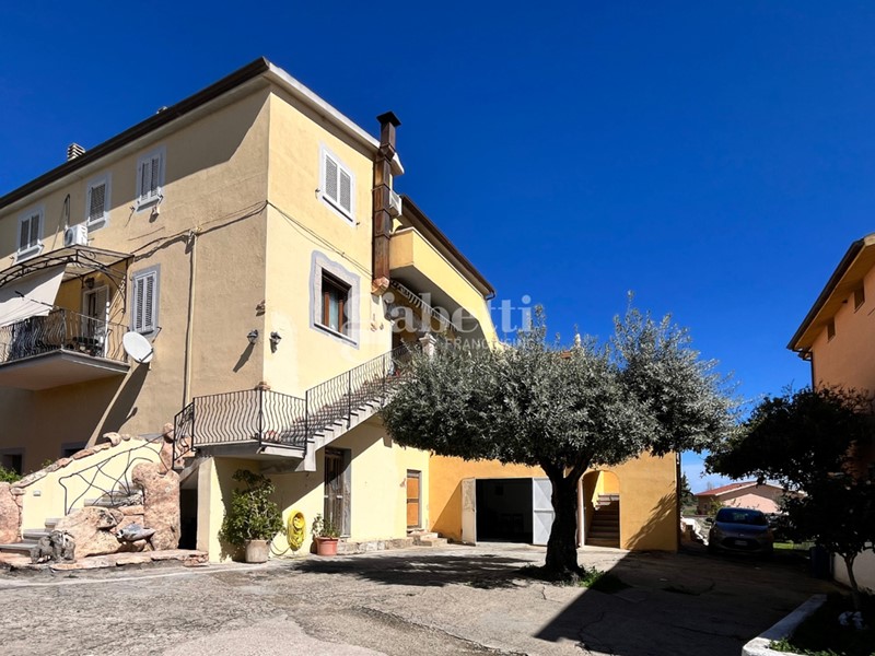 Quadrilocale in Vendita a Budoni, 225'000€, 162 m², arredato