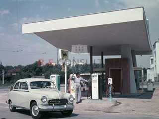 Attività commerciale in Vendita a Bari, 120 m²