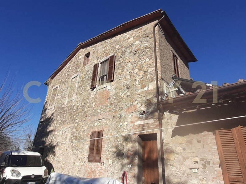 Casa Indipendente in Vendita a Civitella Paganico, zona Casal di Pari, 255'000€, 292 m²