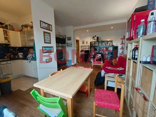 Quadrilocale in Vendita a La Spezia, zona Periferia Nord Ovest, 150'000€, 86 m²