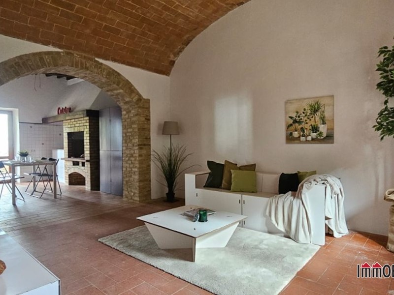 Appartamento in Vendita a San Gimignano, 220'000€, 185 m²