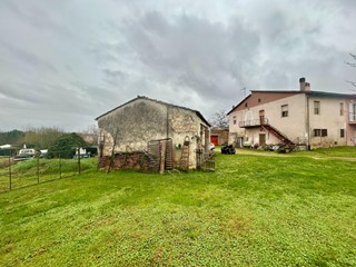 Casale in Vendita a Monteriggioni, zona Abbadia a Isola, 450'000€, 247 m²