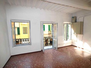 Quadrilocale in Vendita a Pontedera, 122'000€, 125 m²