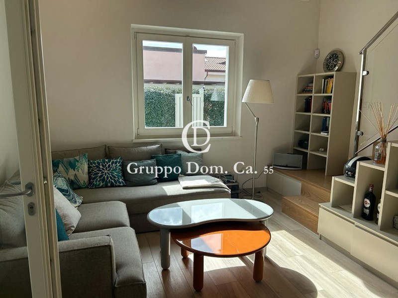 Villa bifamiliare in Vendita a Forte dei Marmi, 1'650'000€, 110 m², arredato