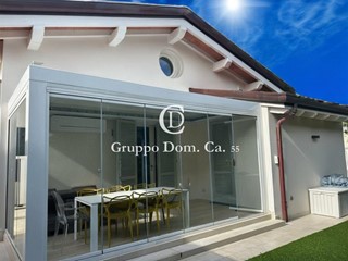 Villa bifamiliare in Vendita a Forte dei Marmi, 1'650'000€, 110 m², arredato