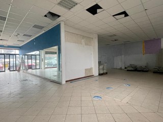 Attività commerciale in Affitto a Fiumicino, zona Aranova, 1'100€, 60 m²