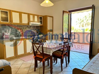 Trilocale in Vendita a Altavilla Milicia, 90'000€, 60 m², arredato