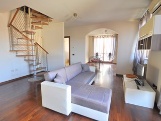 Bilocale in Vendita a Magnago, 108'000€, 82 m²