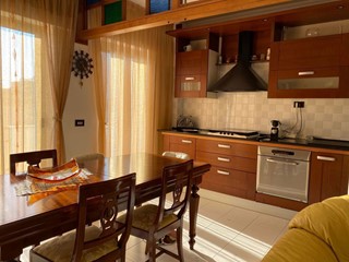 Appartamento in Vendita a Cassino, 154'000€, 102 m², arredato