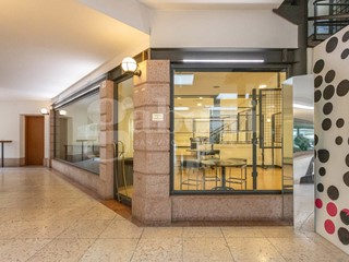 Negozio in Affitto a San Vito al Tagliamento, 700€, 95 m², arredato