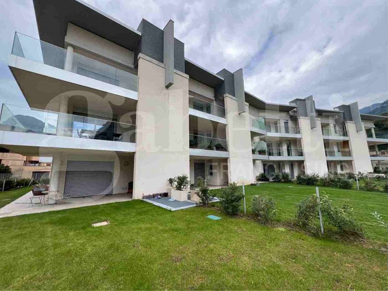 Attico in Vendita a Valmadrera, 740'000€, 161 m²