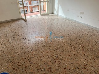 Quadrilocale in Vendita a Carrara, zona Marina Di Carrara, 185'000€, 90 m²