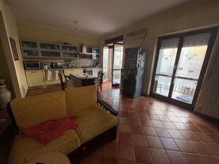 Quadrilocale in Vendita a Gravina di Catania, zona San Paolo, 99'000€, 110 m², con Box