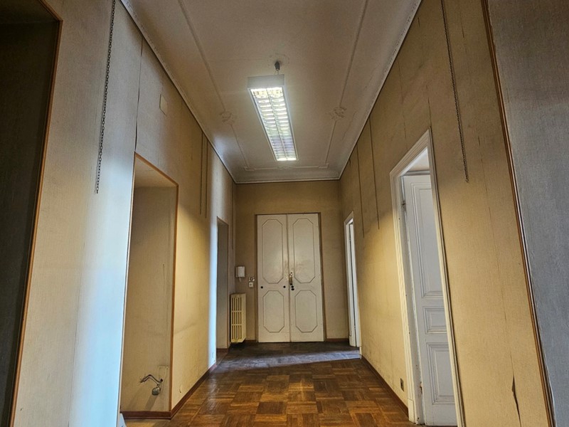 Appartamento in Vendita a Sanremo, zona Centro, 590'000€, 210 m²